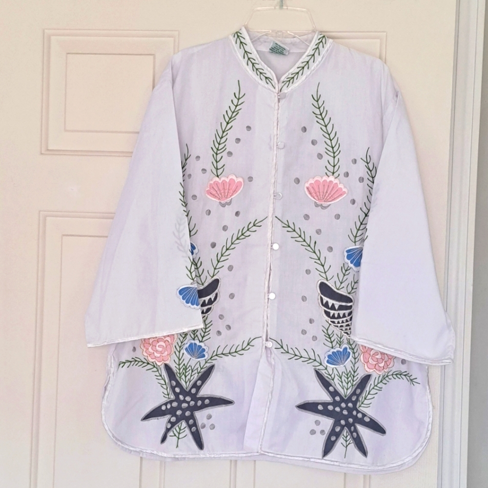 Caro of Honolulu floral tropical smock spring summer top. Size 16.